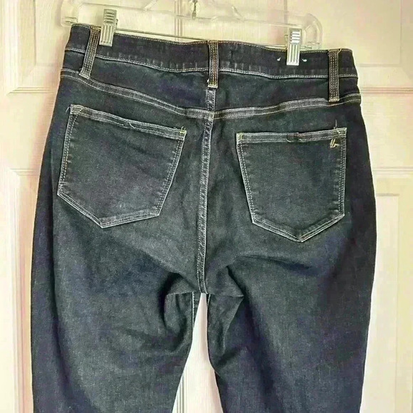 LULAROE Magic Waist Stretch Dark Wash Cuffed Jeans Style L-161367 Size 30 - Picture 5 of 10